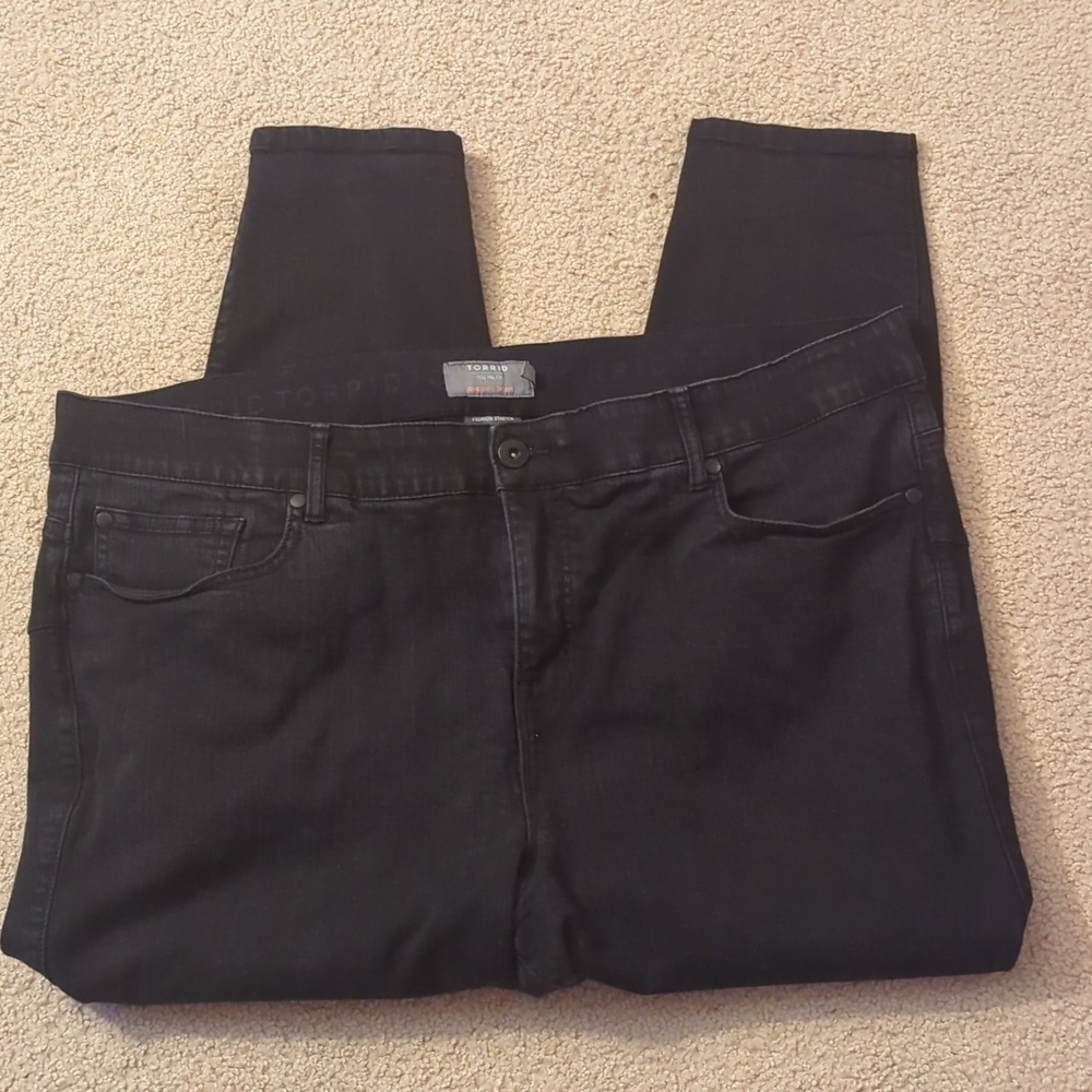 Torrid Black Bombshell Skinny Stretchy Waist Jeans Size 24 Short ( Petite)